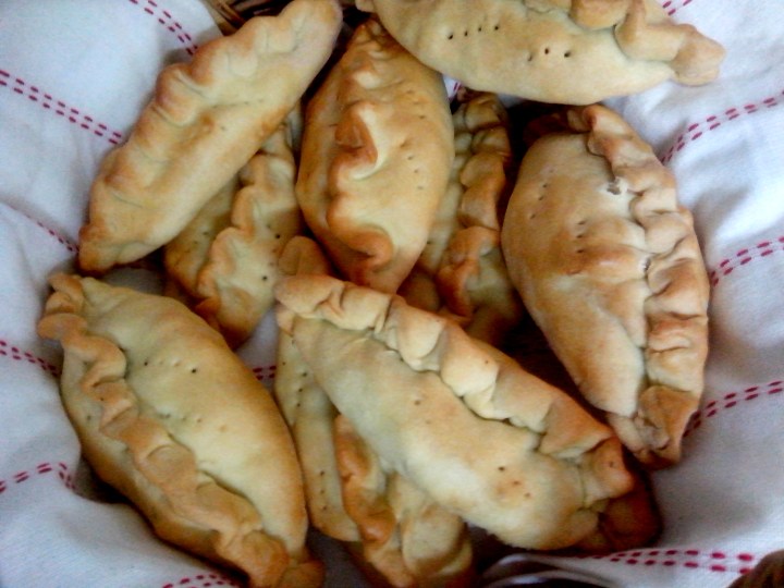 IMG_20151119_122245-baked pasties2