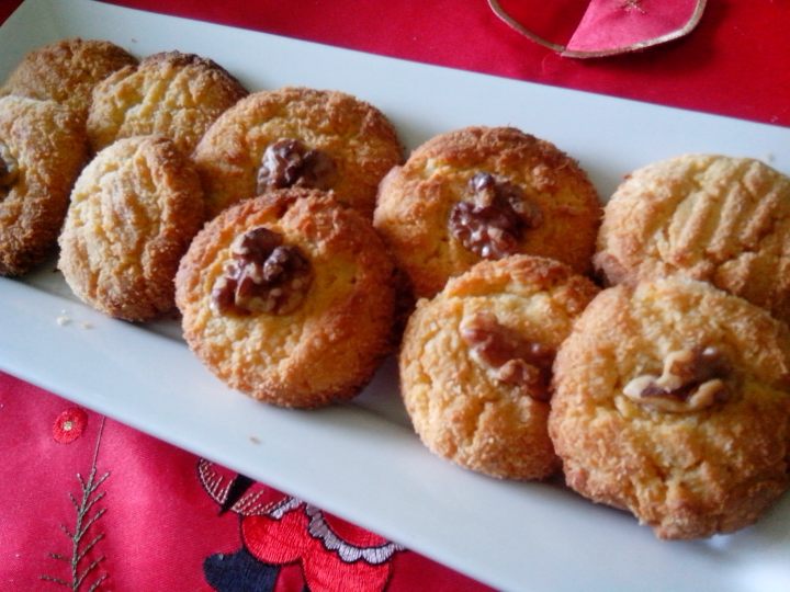 IMG_20151228_122356-Coconut Apricot Cookies