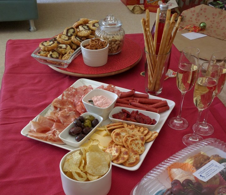 4055596671375599096-christmas-nibbles-2