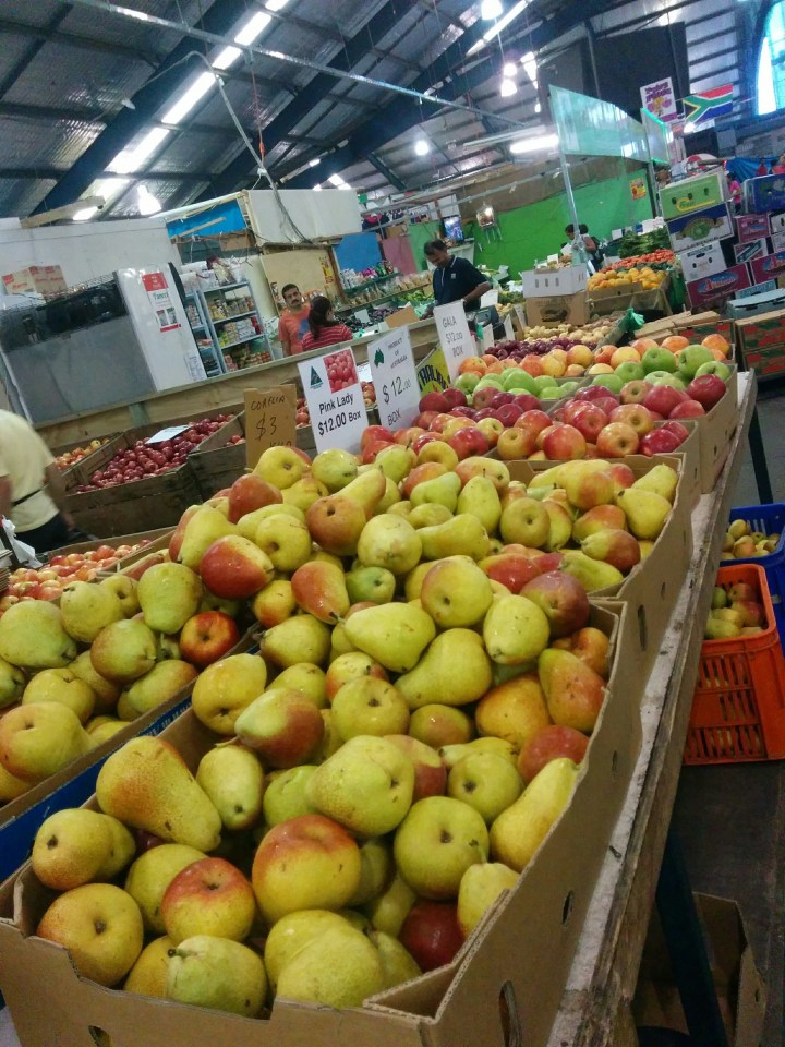 img_20161203_074732-apples-from-orange-2