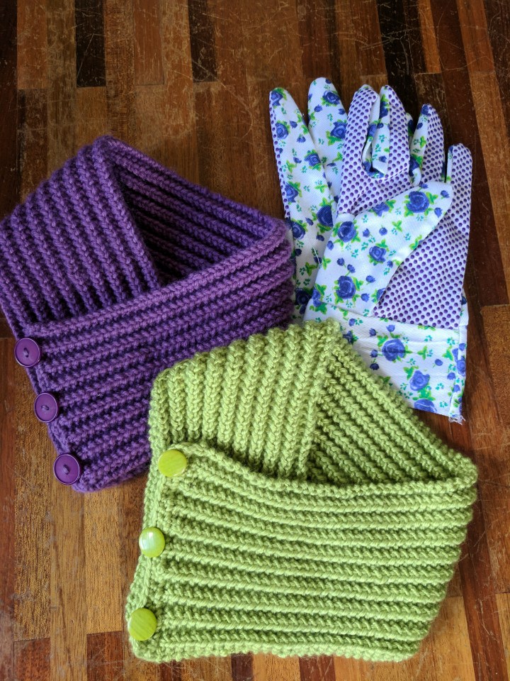IMG_20170819_123315-Gardener Neck warmers and gloves